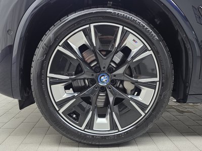 صورة 6 لـ 2023 BMW IX3