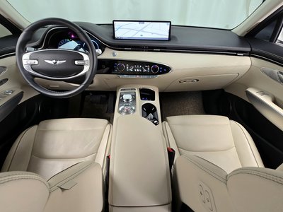 صورة 5 لـ 2021 Genesis GV70