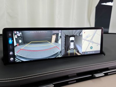 2021 Genesis GV70 thumbnail 15