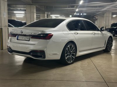 BMW 7 SERIES - 4