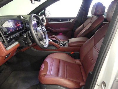 PORSCHE CAYENNE - 9