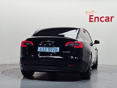 صورة 4 لـ 2022 Tesla MODEL 3