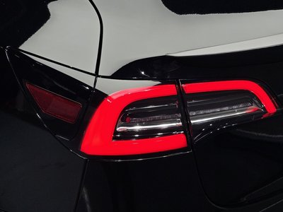 صورة 10 لـ 2022 Tesla MODEL 3