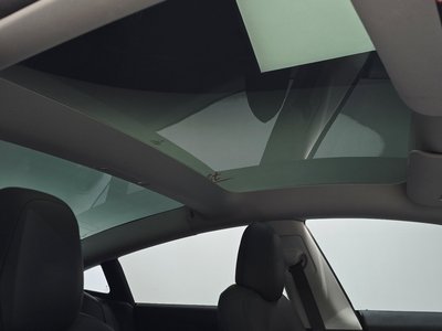 صورة مصغرة 33 لـ 2022 Tesla MODEL 3