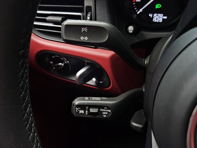 2023 Porsche MACAN 缩略图 24