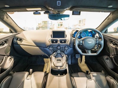 صورة 3 لـ 2022 Aston Martin V12 VANTAGE