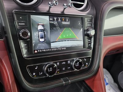 صورة مصغرة 15 لـ 2018 Bentley BENTAYGA