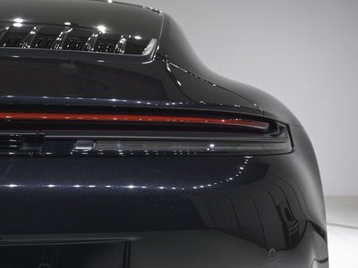 2025 Porsche 911 — миниатюра 20