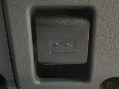 صورة مصغرة 38 لـ 2025 Toyota LAND CRUISER 70