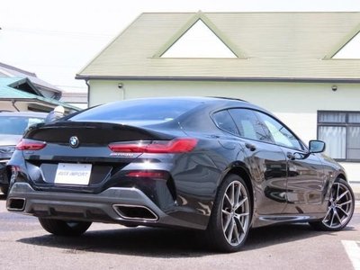 BMW 8 SERIES - 2
