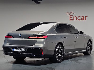2023 BMW 7 SERIES — фото 3
