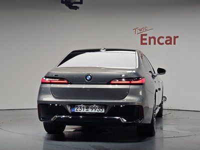 2023 BMW 7 SERIES — фото 4