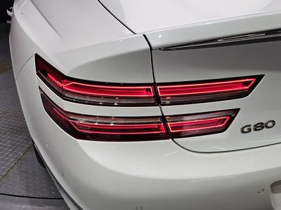 GENESIS G80 (RG3) - 10