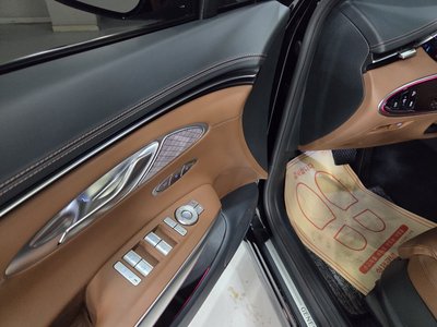 2022 Genesis GV70 — миниатюра 19