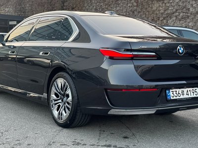 BMW 7 SERIES - 4