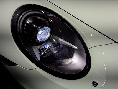 PORSCHE 911 - 6