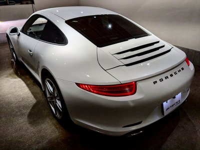 PORSCHE 911 - 8