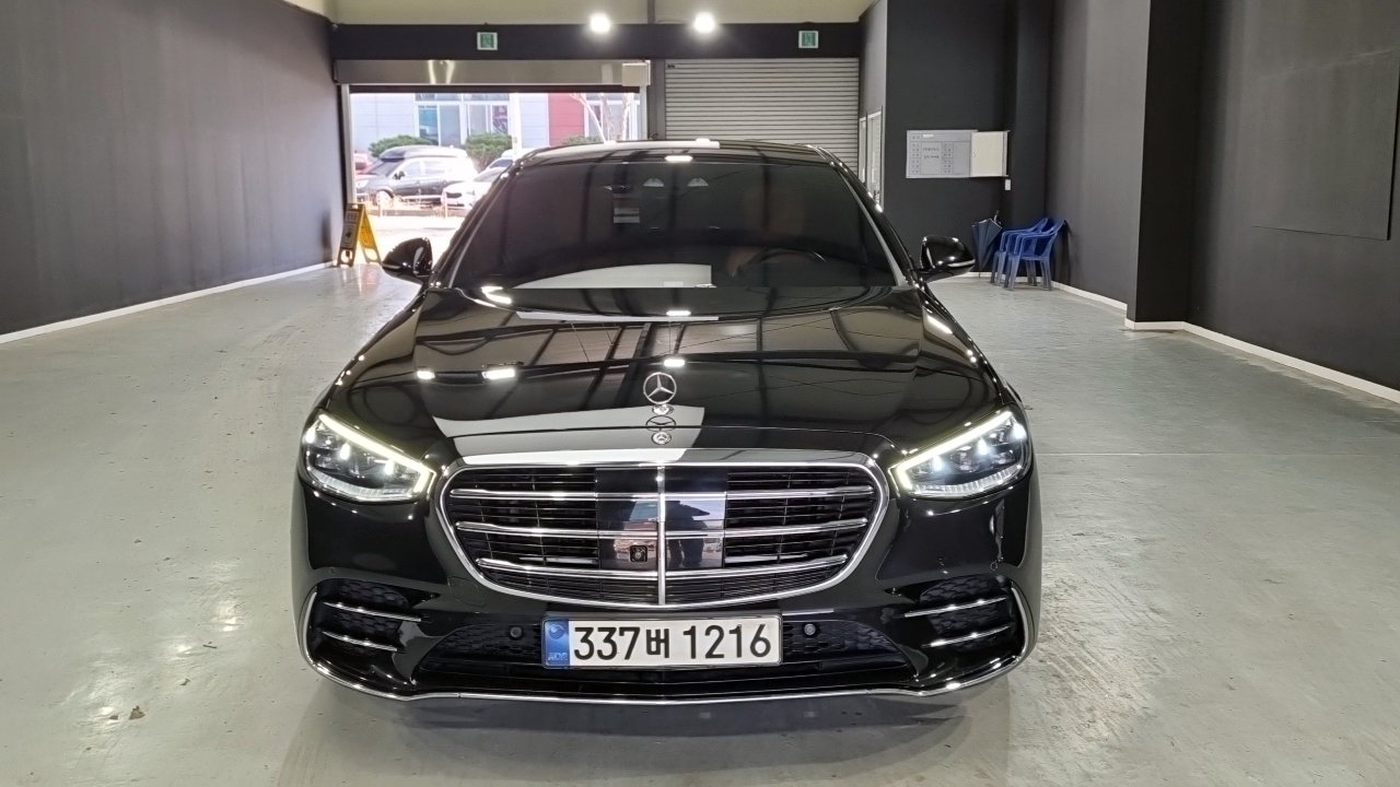 MERCEDES-BENZ S-CLASS - View 1