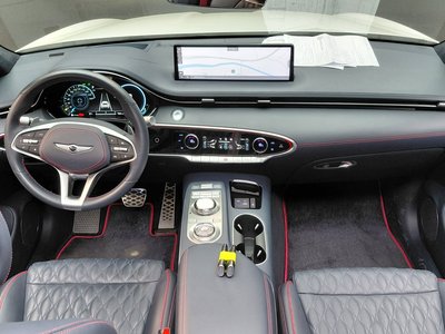 صورة 5 لـ 2023 Genesis GV70
