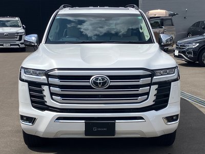 TOYOTA LAND CRUISER 300 - 5