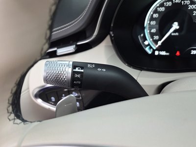 2023 Genesis GV70 thumbnail 28