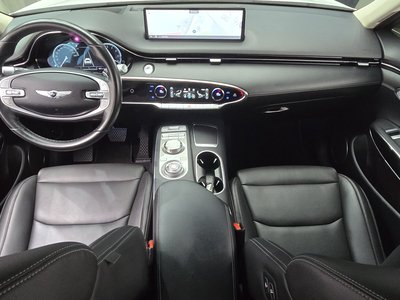صورة 5 لـ 2022 Genesis GV70