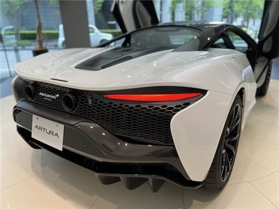 MCLAREN ARTURA - 2