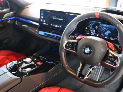 2025 BMW M5 照片 10