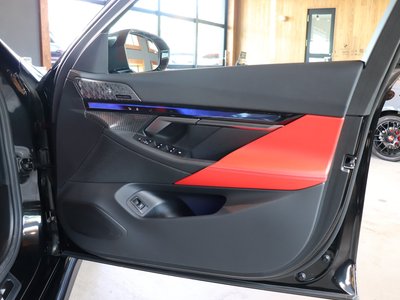 صورة مصغرة 39 لـ 2025 BMW M5