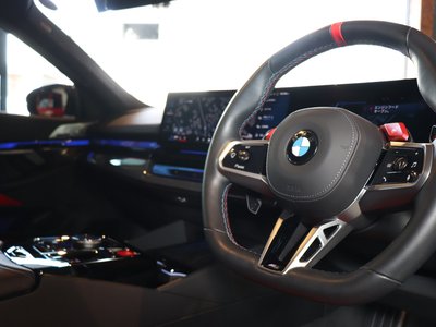 صورة مصغرة 60 لـ 2025 BMW M5