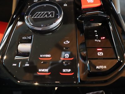 صورة مصغرة 65 لـ 2025 BMW M5