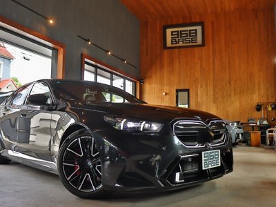 صورة مصغرة 31 لـ 2025 BMW M5