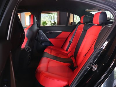 صورة مصغرة 12 لـ 2025 BMW M5