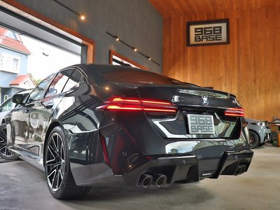 صورة مصغرة 76 لـ 2025 BMW M5