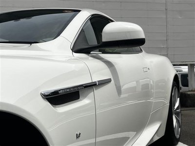 صورة 10 لـ 2016 Aston Martin DB9