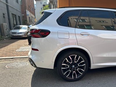 2025 BMW X5 — миниатюра 18