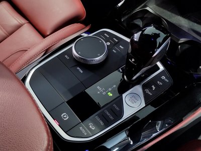 2022 BMW X4 — миниатюра 16