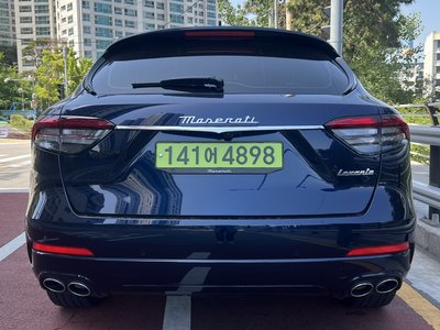 صورة 4 لـ 2023 Maserati LEVANTE