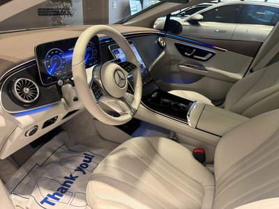 MERCEDES-BENZ EQE - 7
