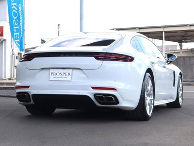 صورة 7 لـ 2019 Porsche PANAMERA