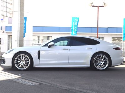 صورة 5 لـ 2019 Porsche PANAMERA
