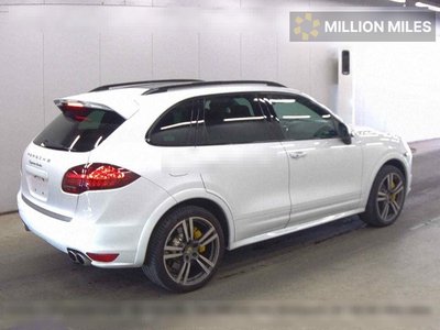 PORSCHE CAYENNE - 5