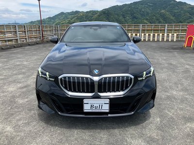 BMW 5 SERIES - 2