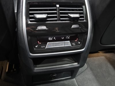 2022 BMW X5 缩略图 25