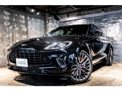 ASTON MARTIN DBX - 5