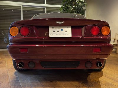 1997 Aston Martin V8 — фото 9