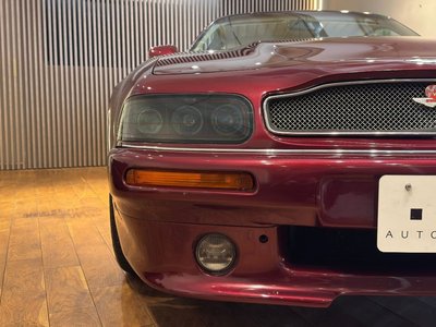 صورة 38 لـ 1997 Aston Martin V8