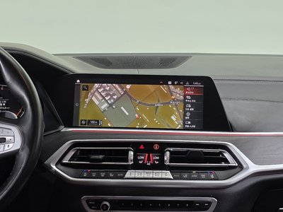 2021 BMW X7 — миниатюра 15