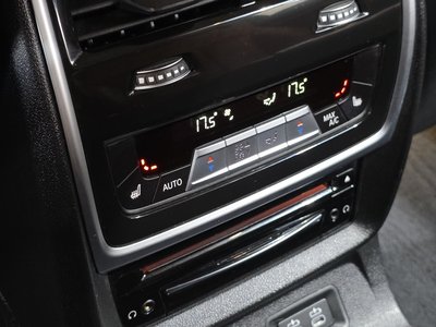 2021 BMW X7 — миниатюра 18
