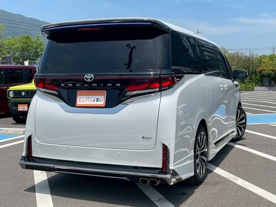 TOYOTA VELLFIRE - 9